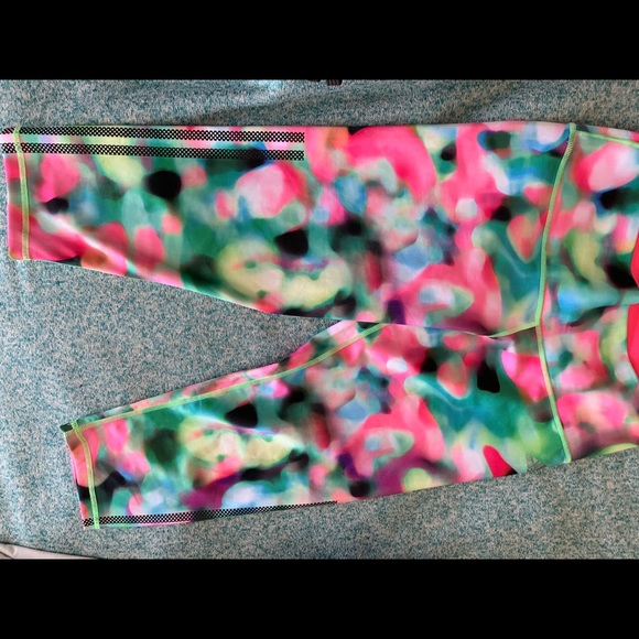 Adidas cropped workout pants - Picture 2 of 3